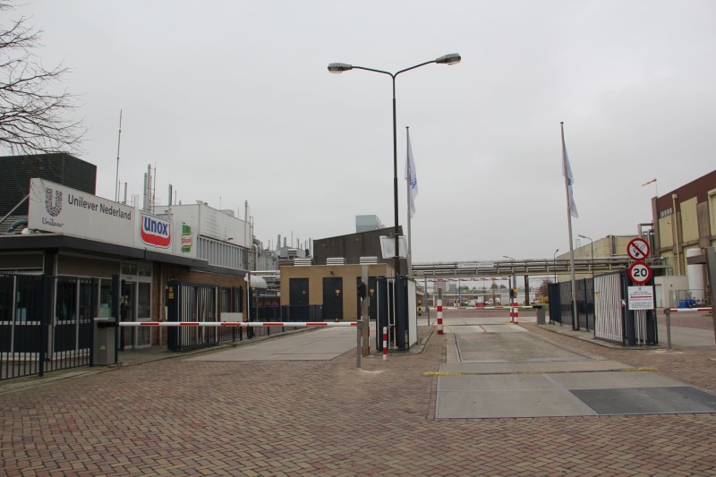 De toegangspoort van Unox (foto: Yoeri Nijs, 2012)